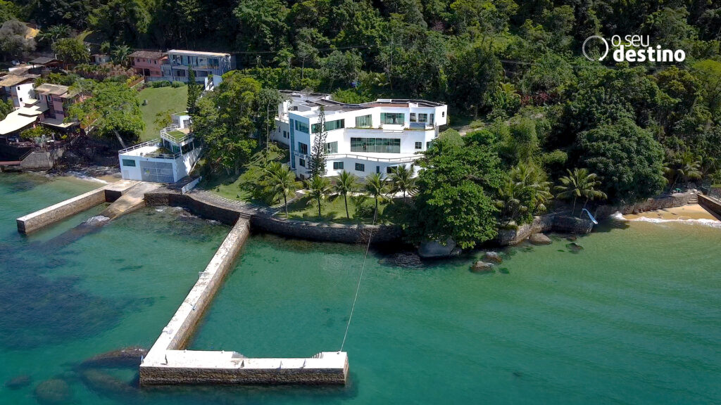Mansões em Angra dos Reis, Casa de luxo na Costa Verde do Rio de Janeiro.